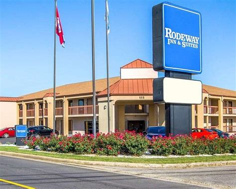 Rodeway inn east  Popular attractions National Museum of Nuclear Science & History and Hinkle Family Fun Center are located nearby